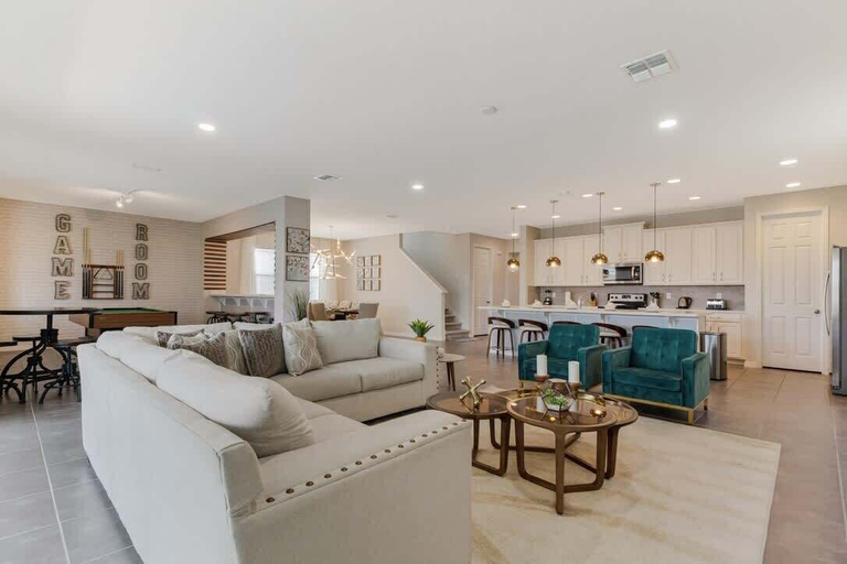 Living area 4, Upscale 9BR Stay With Pool and Themed Rooms, Osceola