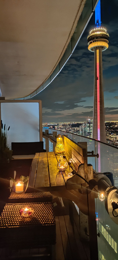 Food & Drinks 4, SkyTree Modern Suites, Toronto