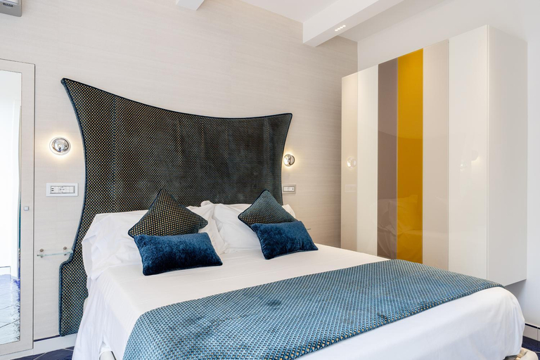 Bedroom 4, La Suite Del Cavaliere, Salerno