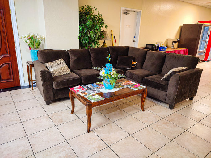 Public Area 3, Clover Inn & Suites, Caddo