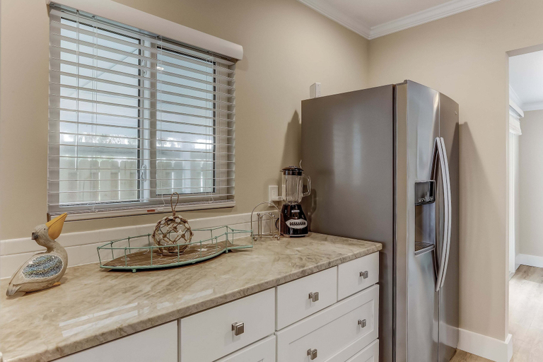 Interior 5, 2958 S Fletcher Ave, Nassau