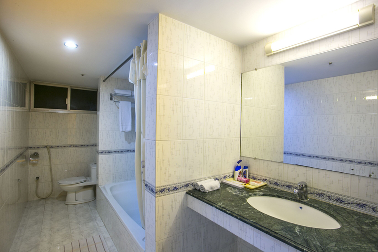 Bathroom 5, Naz Garden, Bogra