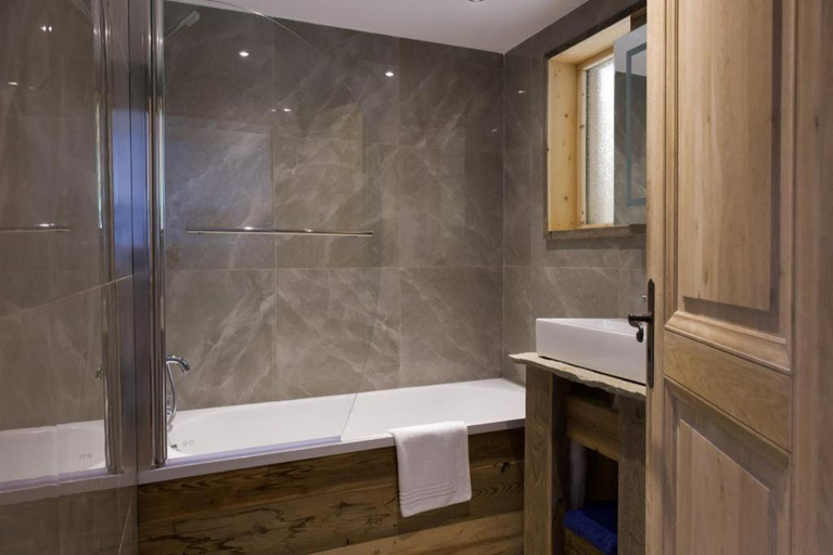 Bathroom 5, Black Diamond Lodge Penthouse, Savoie