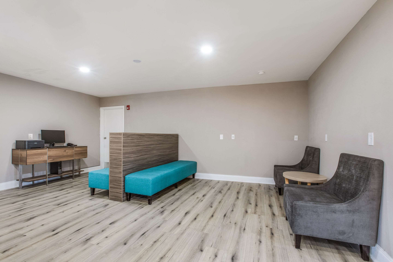 Others 1, Premier Extended Stay, Cobb