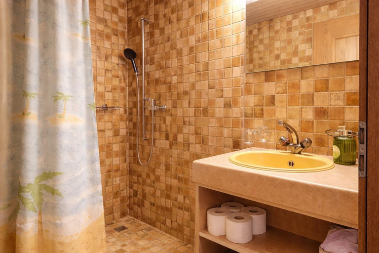 Bathroom 5, Hotel Guter Hirte, Trachselwald
