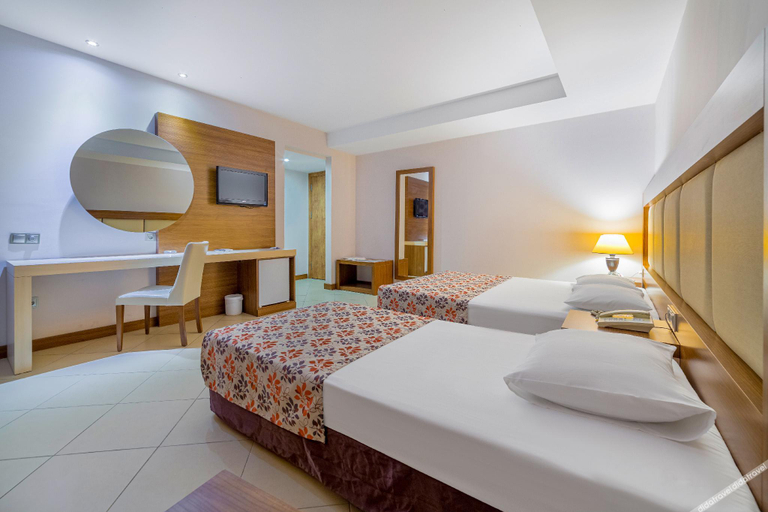 Bedroom 3, Justiniano Club Alanya, Alanya