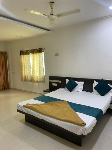 Room 3, Blue Diamond Dapoli, Ratnagiri