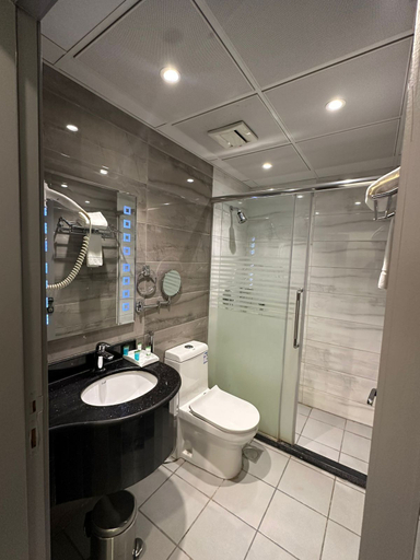 Bathroom 5, Dan Hotel, Al Madinah Al Munawwarah