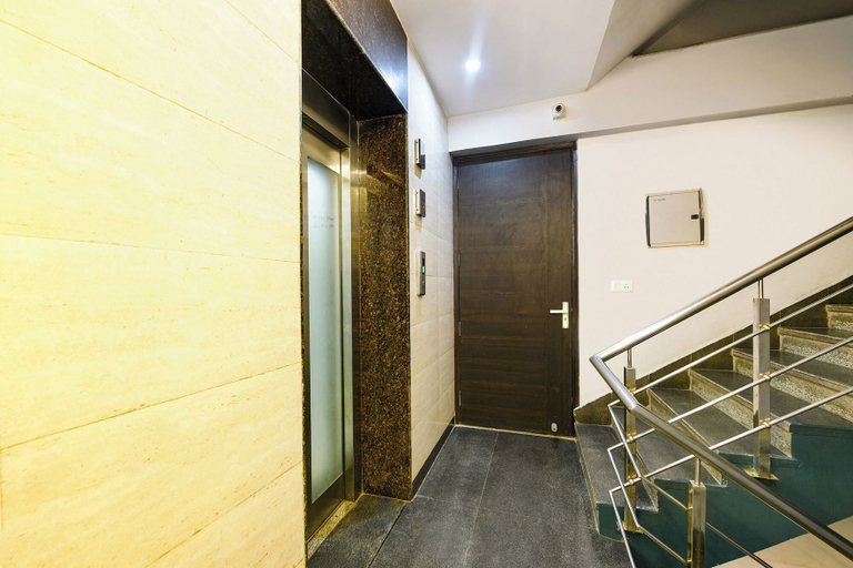Public Area 2, Fabhotel City Suits, Gurgaon