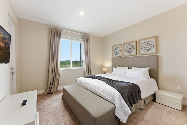 Room 2, Magic Village 4br, Spacious and Stylish, Osceola