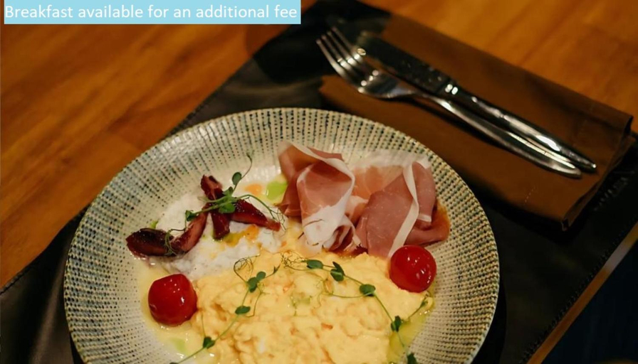 Food & Drinks 5, You Boutique Suites, Best Location by BQA, Budapesti