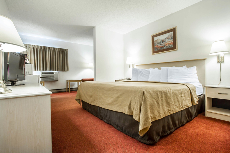 Bedroom 5, Home2 Suites by Hilton Bangor, Penobscot