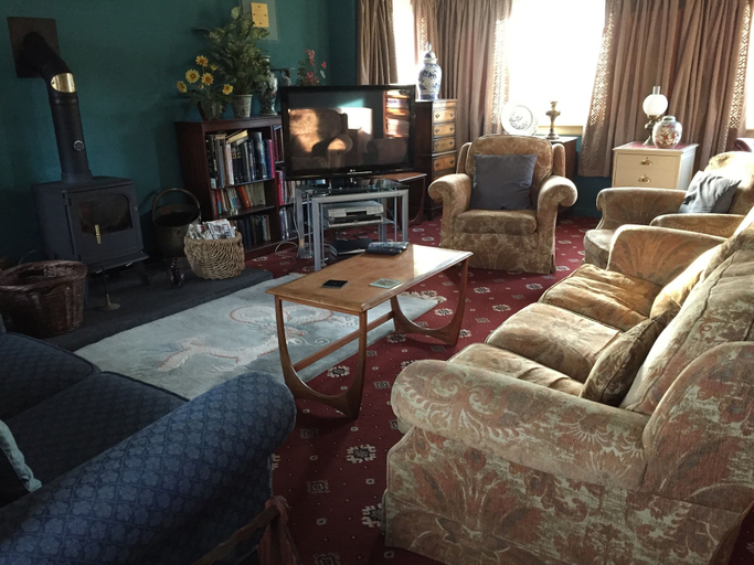 Others 5, Wansley Manor, Walsall