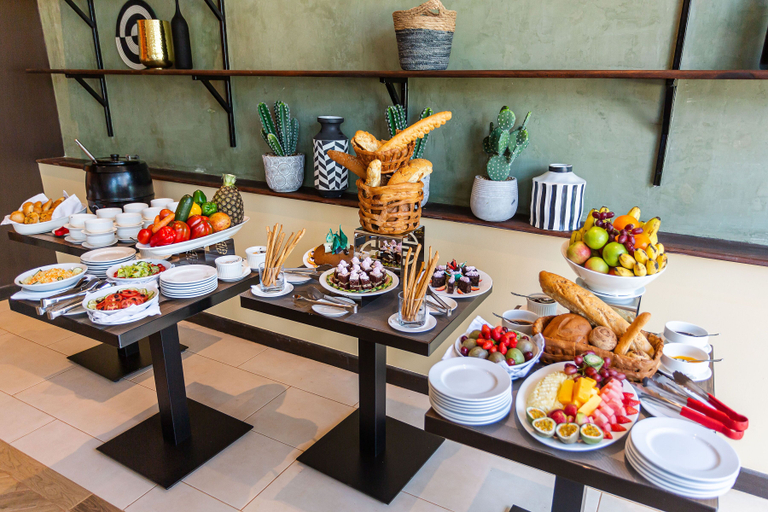 Food & Drinks 5, Ulwazi Place Hotel By Trianum, Westlands