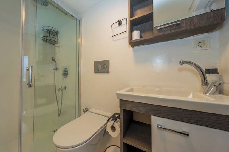 Bathroom 4, Roof Rooms Fethiye, Fethiye