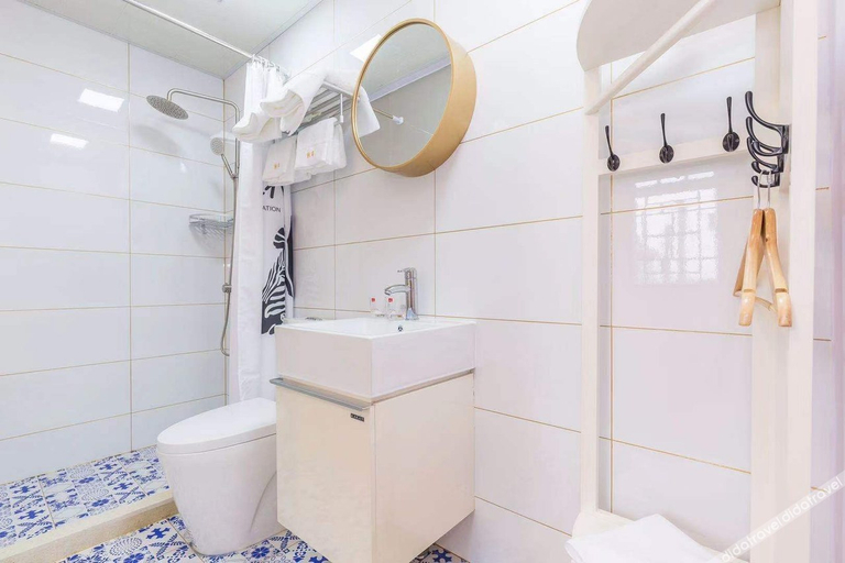 Bathroom 3, Shanghai corner boutique homestay, Shanghai