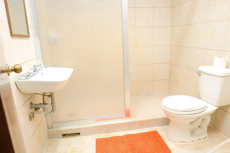 Bathroom 4, Leope Hotel Cagayan, Cagayan de Oro City