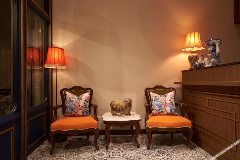 Others 5, Sweet's Escape, Khlong Toey