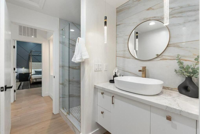 Bathroom 3, Luxe Pickleball Villa by Glam Homes, Maricopa