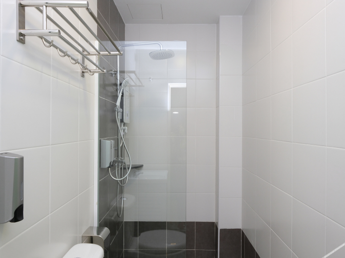 Bathroom 3, W Hotel Cemerlang, Kota Bharu