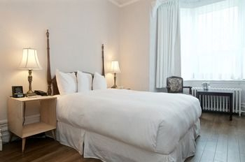 Others 3, Hotel Ambrose, Montréal