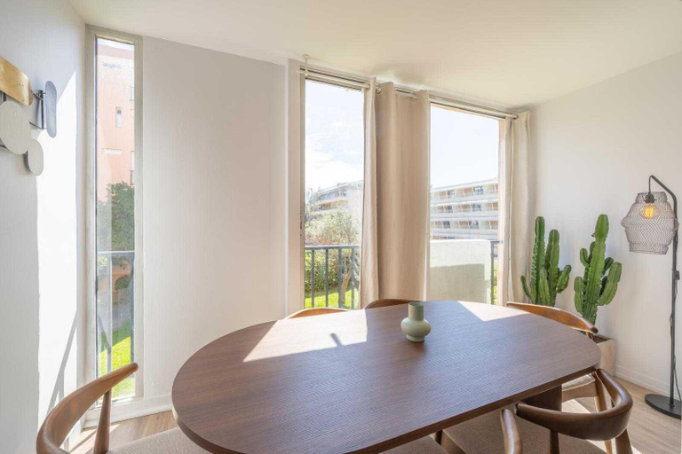 Facilities, Charming Apartment - 2bdr/6p - Saint Tropez/port, Var