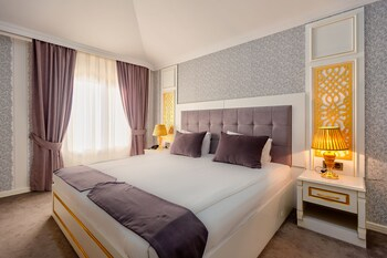Others 2, MenSen Hotel, Baku