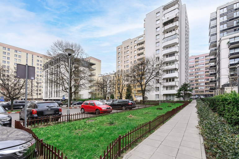 Exterior 5, Lumina cozy 3-room Apart in the center, Warsaw