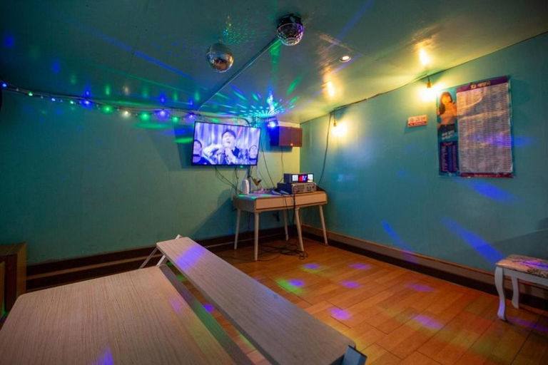 Others 4, Silver Glowing Sea Pension, Taean