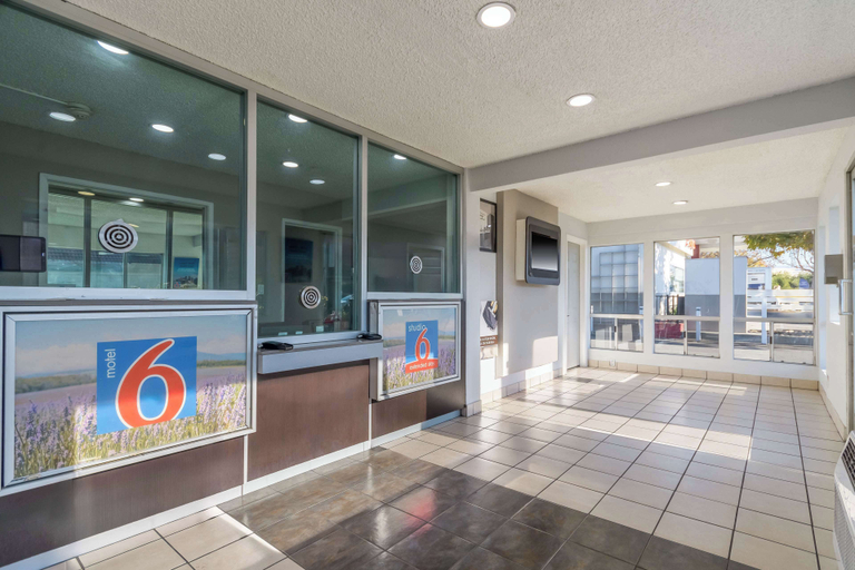 Public Area 2, Studio 6 Hayward, Ca – Silicon Valley Gateway, Alameda