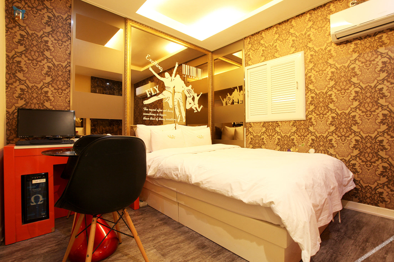 Bedroom 4, Noryangjin Nix, Dongjak