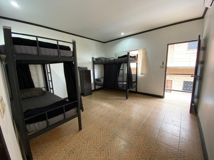 Bedroom 2, U Hostel Koh Phangan, Ko Phangan