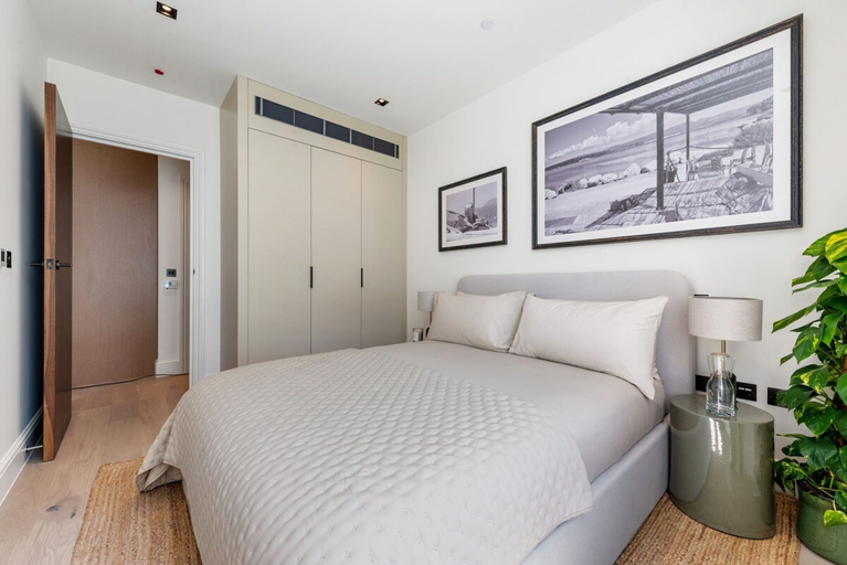 Room 5, The Pembridge Residences Modern Notting Hill 9b, London