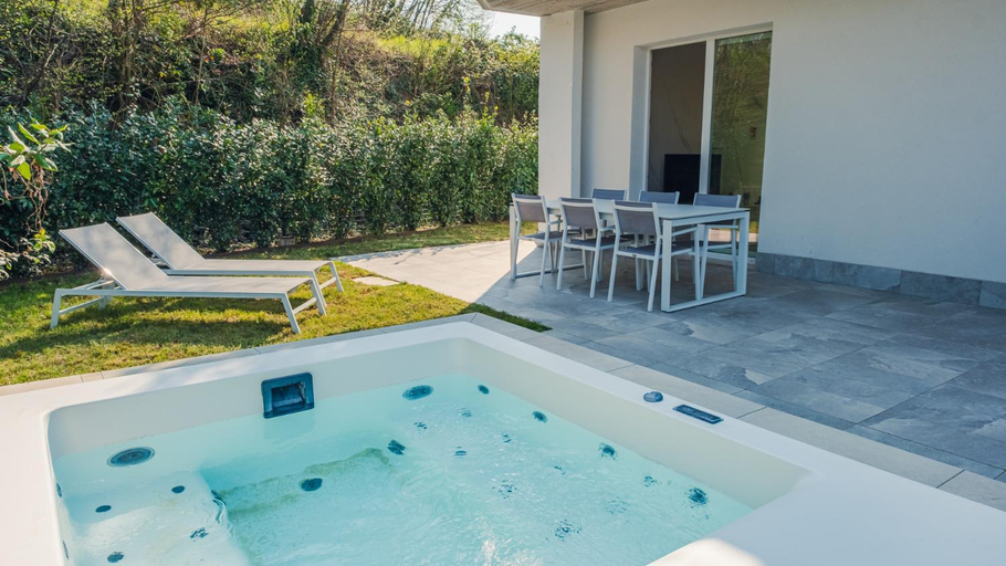 Sport & Beauty 2, Garda Luxury Suite - Italian Homing, Brescia