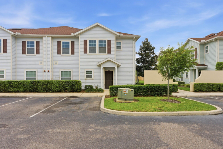 Front of property 5, Family 4BR Stay Near Orlando Parks, Osceola