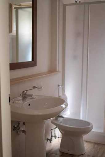 Bathroom 3, Il pozzo, Salerno