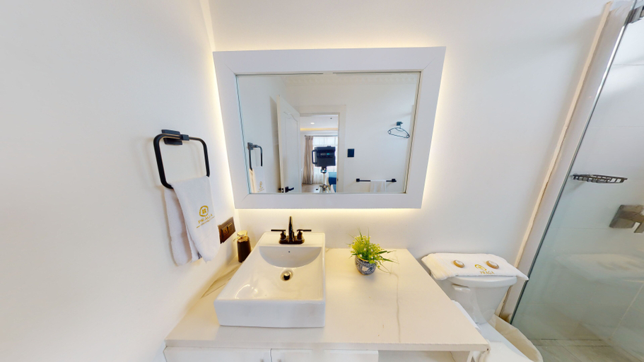 Bathroom 5, PRAGA APARTMENTS, Guayaquil