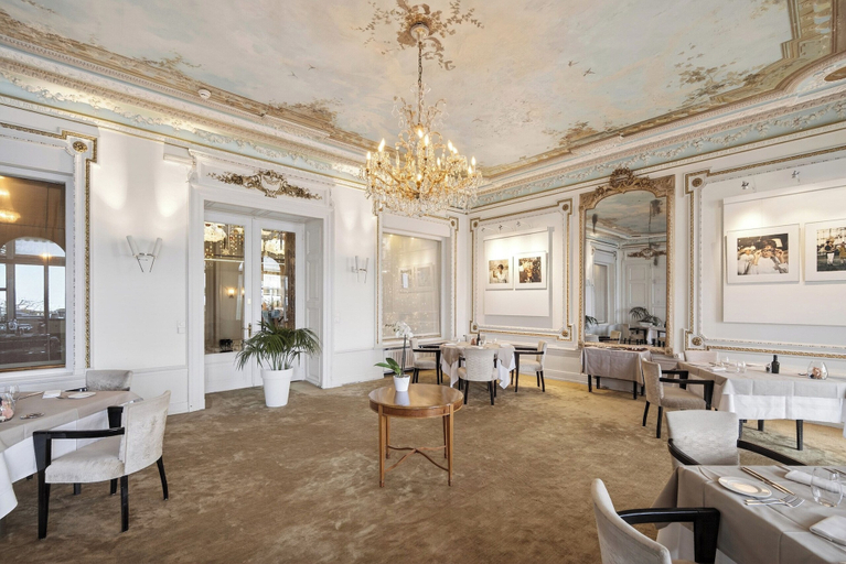 Dining 5, La Residence des Trois Couronnes, Pays-d'Enhaut