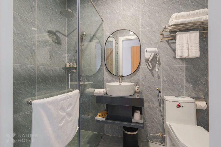 Bathroom 5, Nature Hotel - Lac Long Quan, Tây Hồ
