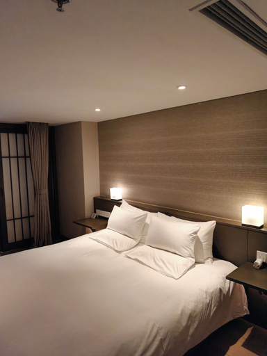 Bedroom 4, Novotel Suites Shanghai Hongqiao Hotel, Shanghai