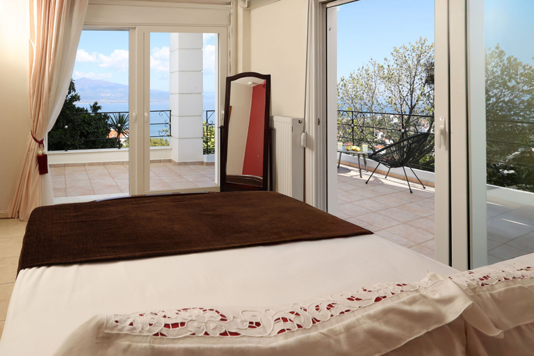 Room 3, Volos Seacrest Luxury Villa, Thessaly
