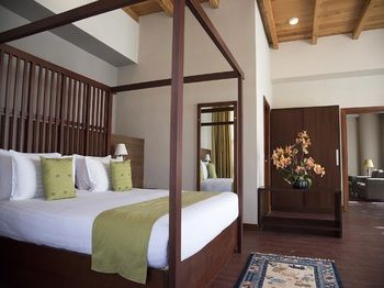 Others 3, City Hotel Thimphu, Chang