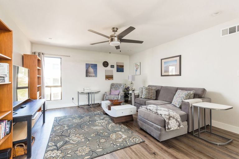 Interior 3, Scottsdale - 4950 N Miller Rd, Unit 230, Maricopa
