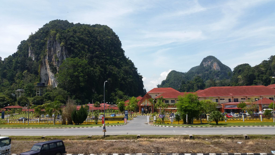 Others 3, Deena Hotel, Gua Musang