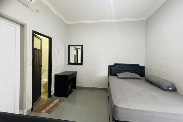 Room 4, OYO 95134 Guest House Bonto Sunggu, Makassar