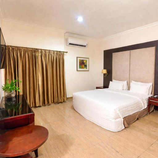 Others 5, Chelsea Hotel, Wuse 2 Abuja, AbujaMun