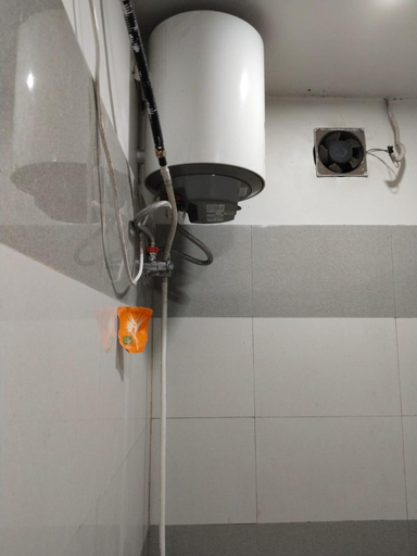 Bathroom 5, Butterflyi - near Kashi Vishwanath temple - Booking will be confirmed after advance only, Varanasi