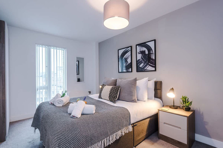 Room 3, NEW Stunning 2 Bed Flat in Manchester Sleeps 4, Manchester