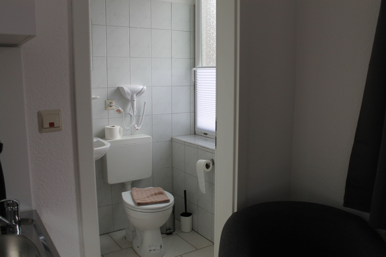 Bathroom, Boardinghaus Georgsheil, Aurich