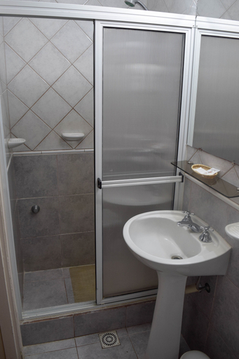Bathroom 4, Hotel Nordico, Bariloche